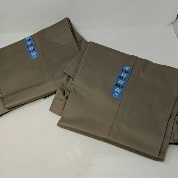 Dockers Men's Signature Khaki Pants - Picture 2 of 7